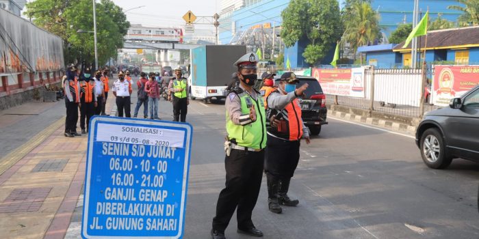 Hari Pertama Operasi Zebra, Satlantaswil Jakbar Menindak 613 Pelanggar