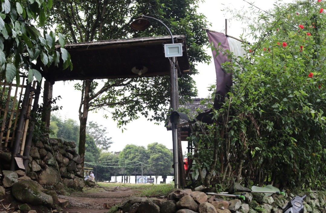 Gerbang Masuk Ke Kampung Budaya