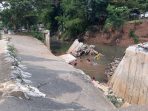 Amblas Sejak Bulan Februari, Jalan Inspeksi Belum Diperbaiki