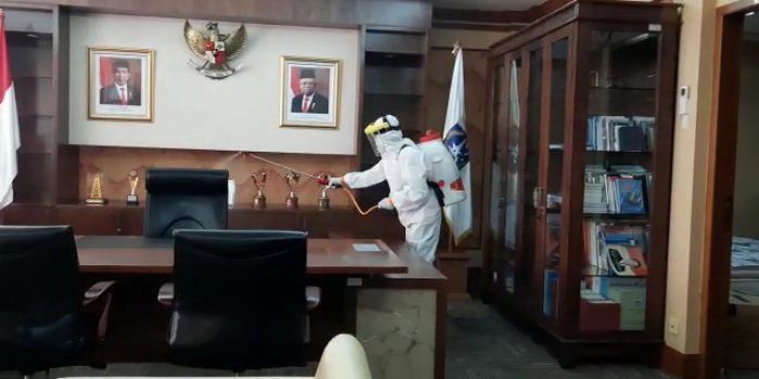 Gedung Kantor Walikota Disemprot 1.500 Liter Cairan Disinfektan