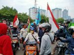 Ratusan Buruh Mulai Geruduk Senayan