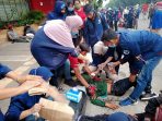 Omnibus Law Disoal, Puluhan Pendemo Terkapar dan Lobi Kementerian ESDM di Bakar