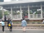 Sepi Tak Ada Polisi, Pendemo Rusak Halte Busway Grogol