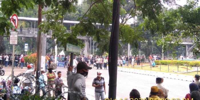 Jelang Demo oleh BEM SI, Aparat Tutup Jalur Sekitar Istana Negara