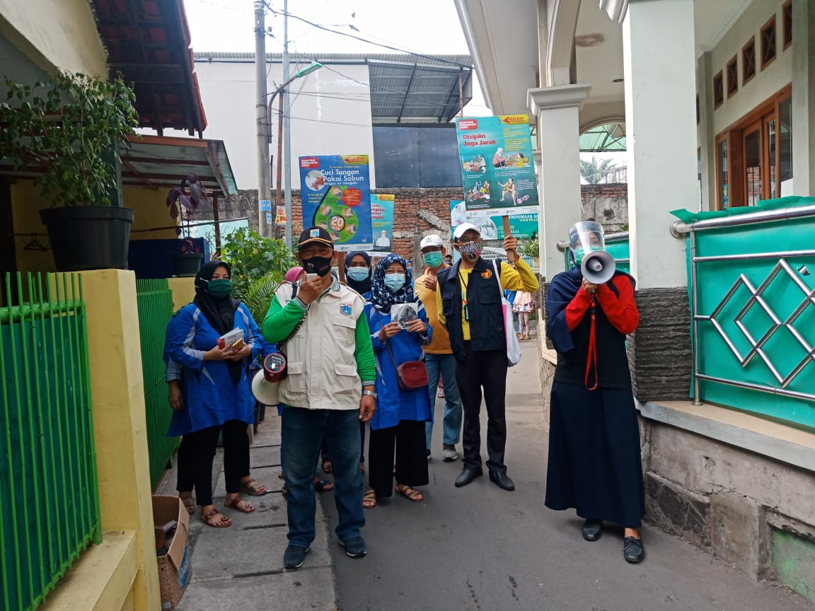 Jangan Kasih Kendor di Masa Pandemi, Lurah Cengtim Gerebek Masker 1 IMG 20201112 WA0013