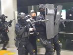 Tim Gegana Korps Brimob Tangkap Dua Teroris di Stasiun MRT, Satu Tewas