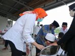 Walikota Tangsel Berikan Santunan Yatim di 6 Kelurahan di Kecamatan Setu