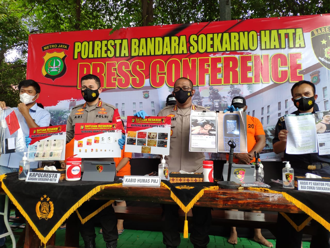 Sejumlah WNA Di Amankan Team Garuda Polresta Bandara Soekarno-Hatta Dengan Modus Penipuan Melalui Sosmed
