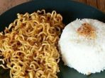 Masih Makan Mie Bersamaan Dengan Nasi ? Awas, Ini Bahayanya !