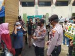 Cegah Penyebaran Covid-19, Polres Metro Jakarta Barat Bagikan 500 masker Gratis
