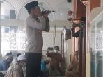 Merdunya Adzan Kapolsek Kembangan Tarik Perhatian Jamaah