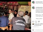 Nongkrong di Warkop, Anies Baswedan Sempat Tak Dikenali Warga Setempat