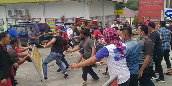 Bentrokan Terjadi di Tengah Kongres Demokrat, di Sumut