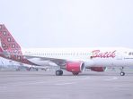 Ban Depan Pesawat Batik Air Pecah Saat Mendarat di Bandara Sultan Thaha Jambi