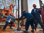 Harga Minyak Anjlok, Lantaran Pangkalan Minyak Saudi di Serang