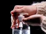2 Siswa SMP Kudus Berhasil Membuat Hand Sanitizer Dari Pelepah Pisang