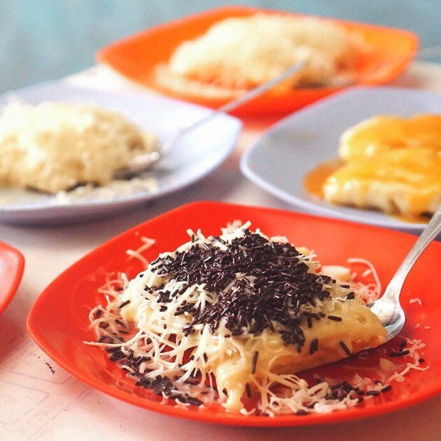 Resep Kue Pancong Kekinian Yang Anti Gagal 1 source : kumparan
