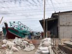 Belum Ada IMB, Proyek Pembangunan Gudang ini Ganggu Akses Bongkar Muat Pelabuhan Muara Angke