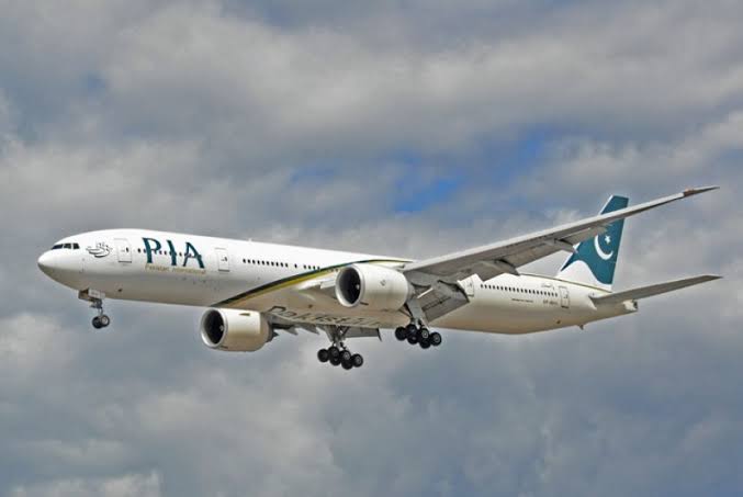 Pakistan International Airlines Melarang Krunya Puasa Saat Penerbangan 1 images 67