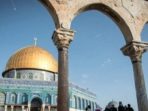 Polisi Israel Lemparkan Geranat ke Jamaah Sholat Masjid Al-Aqsa