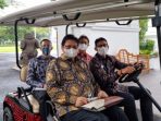 Sandiaga Uno Jadi Supir, Seolah Diospek Sejumlah Mentari yang Lebih Dulu Dilantik