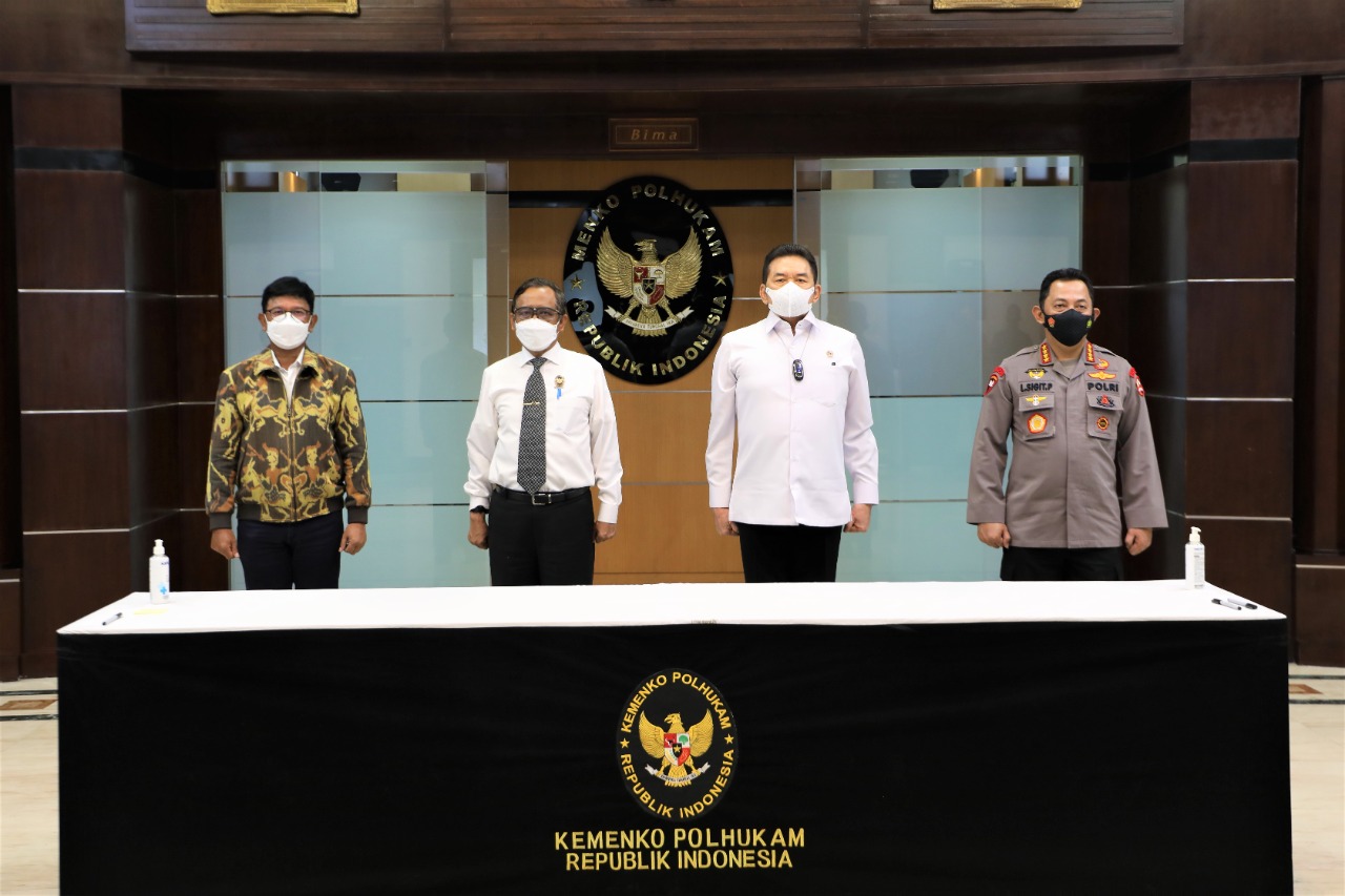 SKB Pedoman Implementasi UU ITE Ditandantangi, Mahfud MD Berharap Beri Perlindungan pada Masyarakat 1 WhatsApp Image 2021 06 23 at 21.10.54