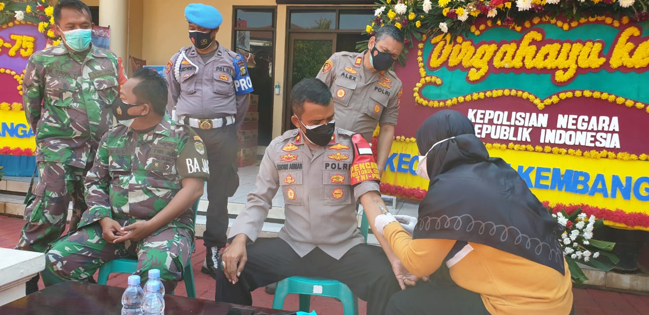 100 Peserta Disuntik Vitamin C di HUT Bhayangkara ke-75 1 IMG 20210703 WA0009