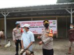 Hari Raya Idul Adha, Polresta Bandara Soetta Bagikan Daging Kurban Kepada Warga 
