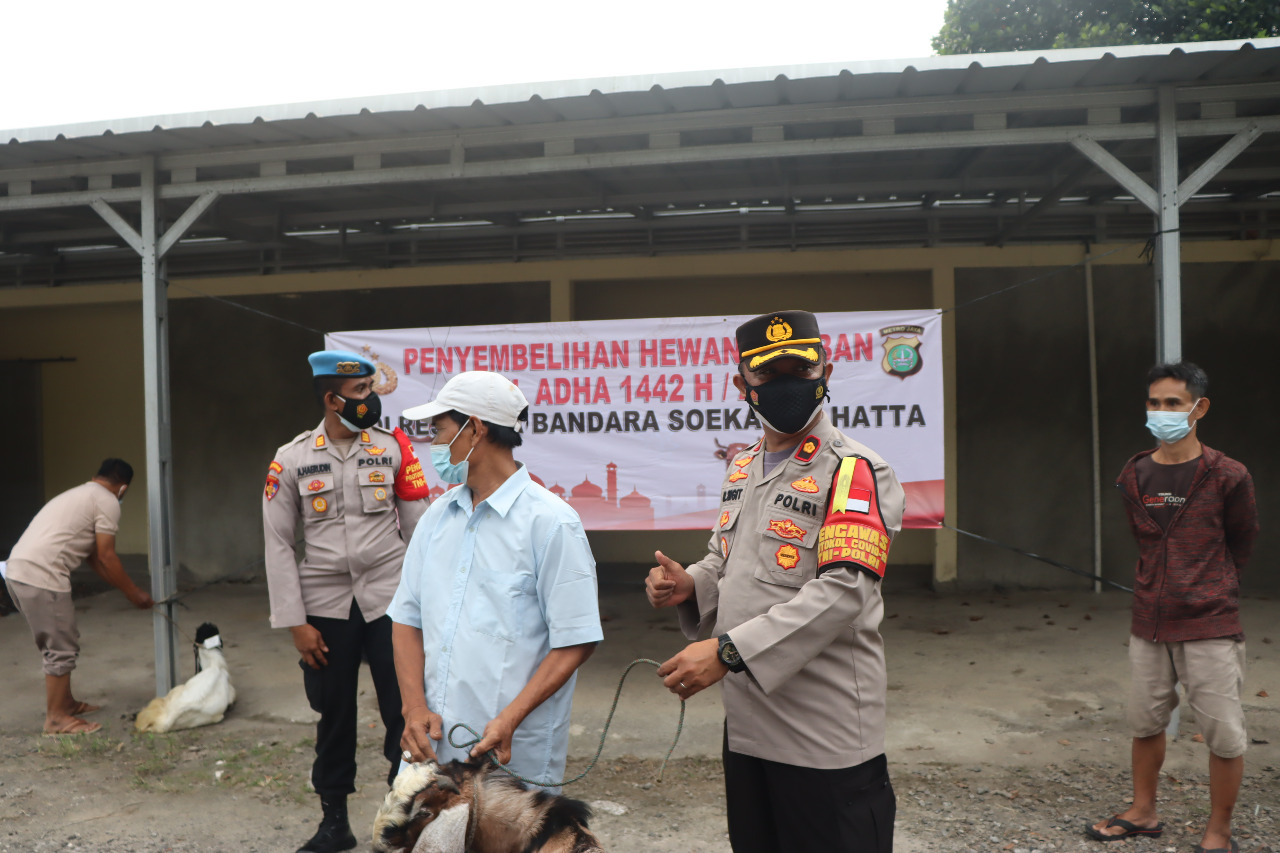 Hari Raya Idul Adha, Polresta Bandara Soetta Bagikan Daging Kurban Kepada Warga 1 IMG 20210720 WA0085