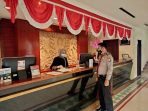 Anggota Polda Banten Berikan Imbauan di Hotel dan Pusat Perbelanjaan