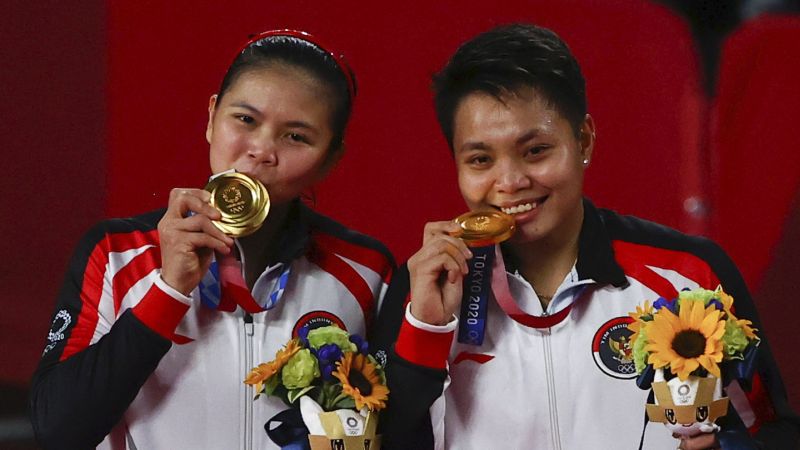 Ganda Putri RI Sumbangkan Medali Emas Olimpiade Cabor Badminton 1 greysia polii apriyani rahayu raih emas olimpiade tokyo 2020 indonesia pernah menang di semua nomor bulu tangkis olimpiade NSeJX6Wq8G