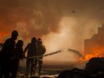40 Personel Damkar Jinakan Api yang Lalap Ruko 3 Lantai di Kembangan Jakarta Barat