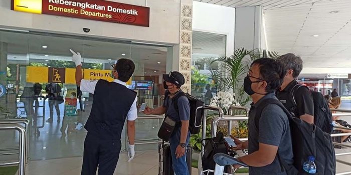 balipostcom larangan terbang per 24 april hingga 1 mei hari ini bandara ngurah rai masih ada flight 01