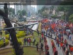 Mahasiswa dan Buruh Gelar Demonstrasi, Gerudug Istana Negara