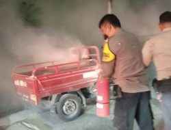 Satu Unit Motor Viar Terbakar, Beruntung di Lokasi Ada Polisi!