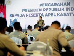 Jokowi Menyentil Polisi Sowan ke Ormas Biang Ribut
