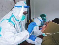 Ratusan Siswa dan Guru SMK Ad-Dawah Jakarta Lakukan Tes Swab