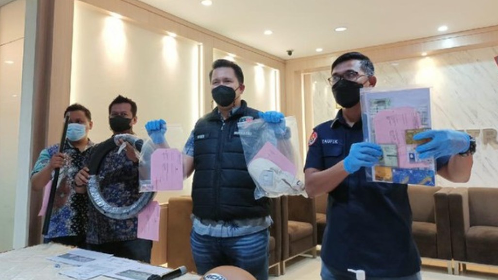 Ditangkap, Pencuri Duit Keluarga Pasien RS di Jakbar Eks Relawan COVID 1 IMG 20211218 094742