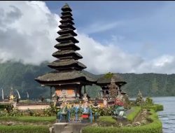 Daya Tarik Pura Ulun Danu Bratan di Danau Bedugul Bali Jadi Pilihan Destinasi Wisatawan