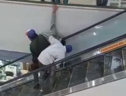 Diduga Akibat Bengong, Kepala Pria Tersangkut Ekalator Mall