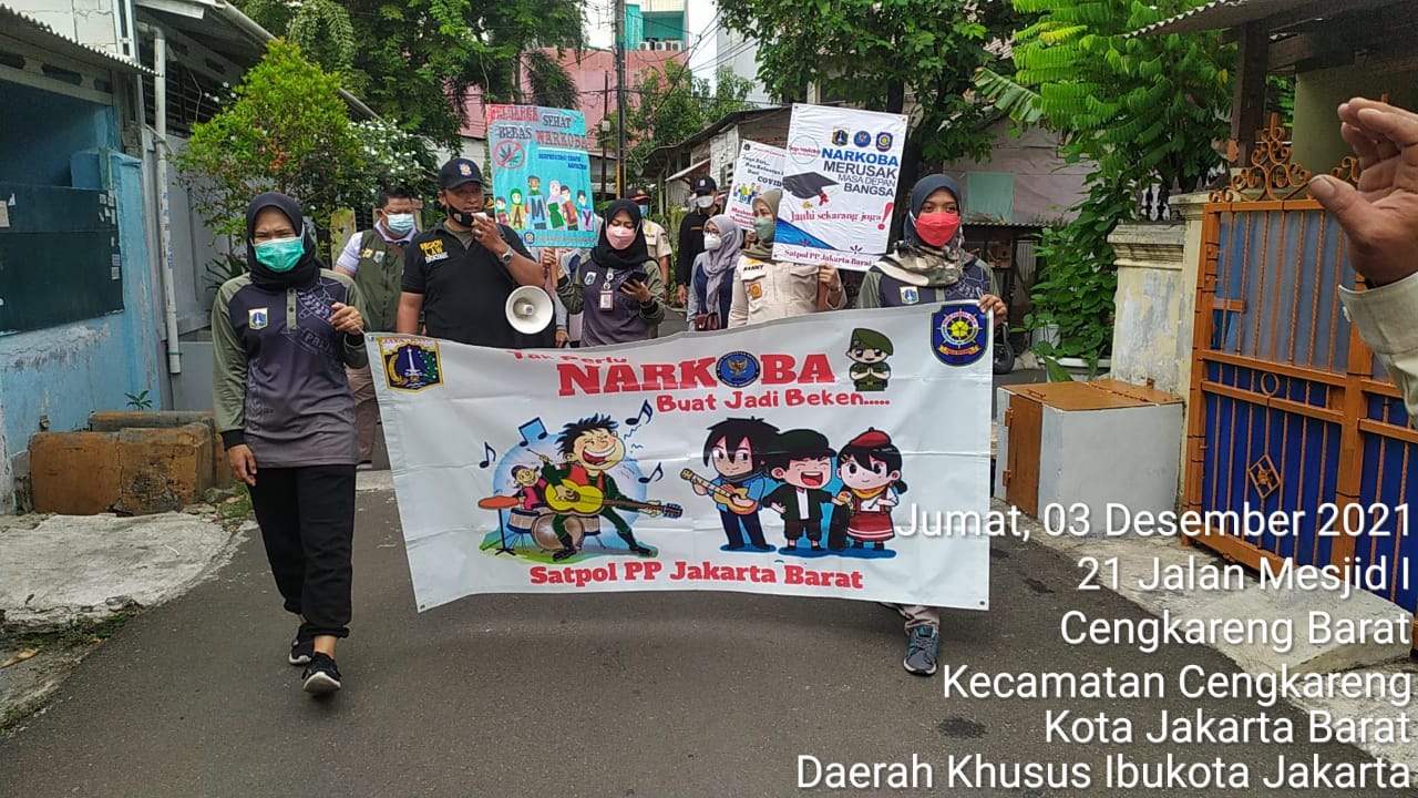 Linmas JakBar Sosialisasi Bahaya Narkoba di Rw 02 Cengkareng Barat 1 WhatsApp Image 2021 12 03 at 10.51.14