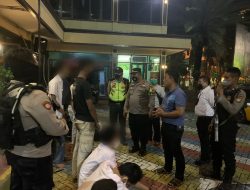 Tim Patroli Perintis Presisi Polres Metro Jakarta Barat Bubarkan Aksi Tawuran Di Dua Lokasi Di Jakarta Barat, 22 Pelajar Berikut Sajam Di Amankan
