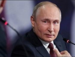 Hari ini Vladimir Putin Perintahkan Rusia Serang Ukraina