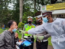 Tingkatkan Keselamatan Lalu Lintas, Polres Tangerang Selatan Periksa Pengendara yang Konsumsi Alkohol