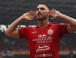 The Jakmania Bela Keputusan Persija Cadangkan Simic-Motta