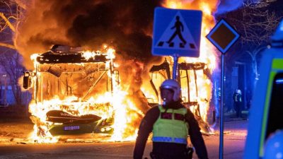 Kericuhan di Swedia Dipicu Insiden Rencana Pembakaran Al-Quran, ini Kronologinya