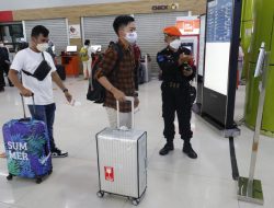 Antisipasi  Kemacetan Dampak Pengalihan Arus Lalu Lintas, Kereta Api Jarak Jauh dari Stasiun Gambir Berhenti Di Stasiun Jatinegara Khusus Senin 11 April 2022