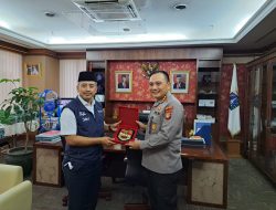 Jalin Silaturahim, Kapolres Jakbar Didampingi Tomud Jakbar Sambangi Pejabat di Jakbar