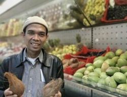 UAS Dideportasi dari Singapur, Fadli Zon: Sangat Tak Pantas