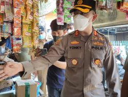 Kapolsek Tamansari Cek Stok Minyak Goreng Curah di PD Pasar Jaya